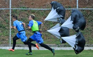 Entrenamiento en academia de fútbol