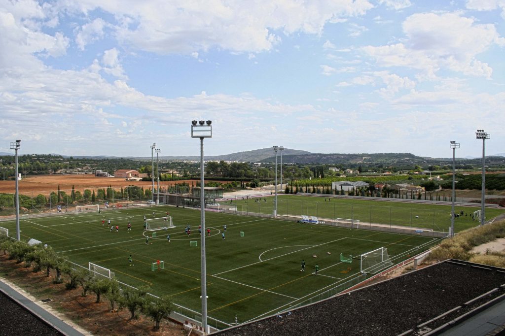 Football pitch at Porto FC girls soccer camp - News about ...