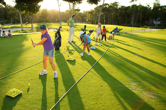 ejercicios de golf para ninos   imagen via elbosquegolf.com  - Ejercicios y material de golf para niños