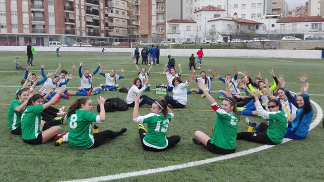 sentada atlético el masnou fútbol femenino - Le football féminin pris au sérieux sentada atlético el masnou fútbol femenino - Le football féminin pris au sérieux