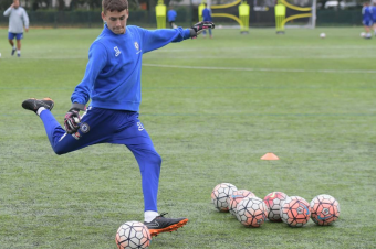 Goalkeeper training at the Chelsea Soccer goalkeeper camp