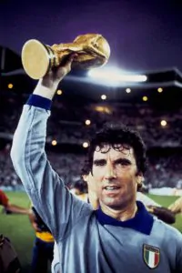 dino zoff best goalkeepers 200x300 - The Best Goalkeepers of all Time | Ertheo Sports Programs
