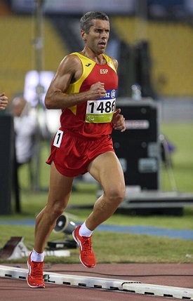 Alberto Suárez en competición atletismo paralímpico