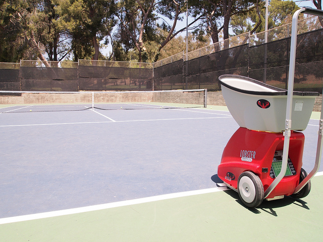 Ultimate Tennis Equipment list - tennis ball machine