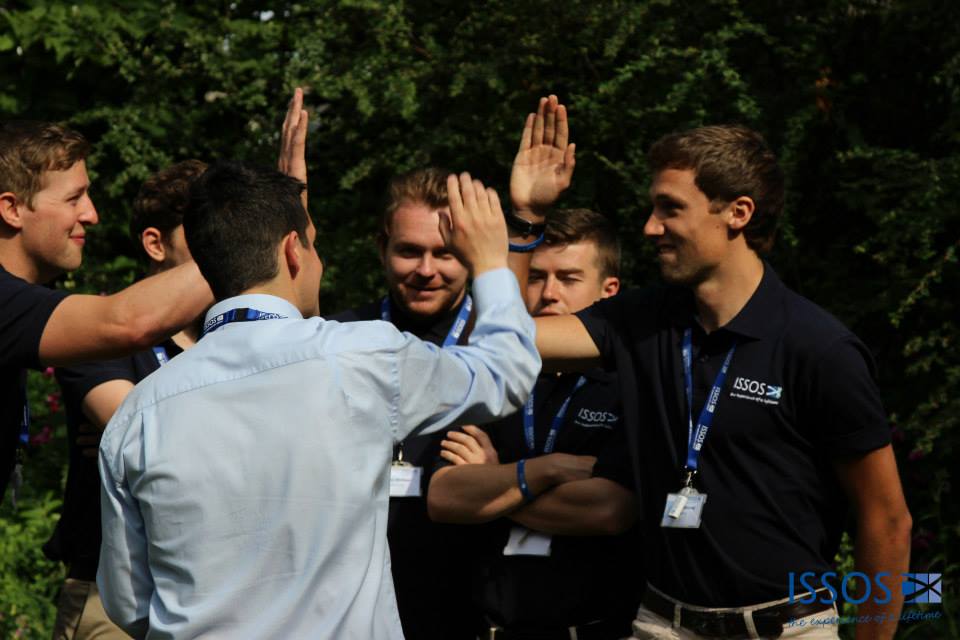 chicos del campamento de liderazgo en Yale, Cambridge y ST. Andrews