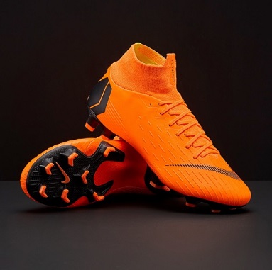 Nike flyknit que regalan en el campamento del Manchester City