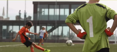 Entrenamiento para porteros en la academia de fútbol en Valencia - Consejos prácticos de expertos que ayudarán a tu hijo a convertirse en jugador profesional de fútbol