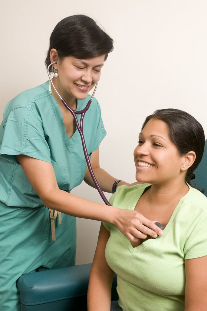 Aprender un idioma desde pequeño puede abrir puertas a la hora de encontrar trabajo en campos específicos, como la medicina