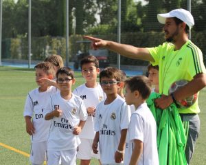 entrenador de fútbol base