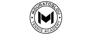 Logo do Acampamento da Mouratoglou Tennis Academy