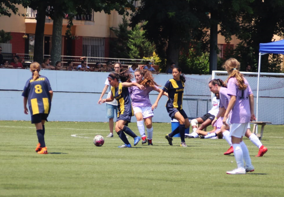 Campamento de fútbol Chicas Barcelona 2024 logo