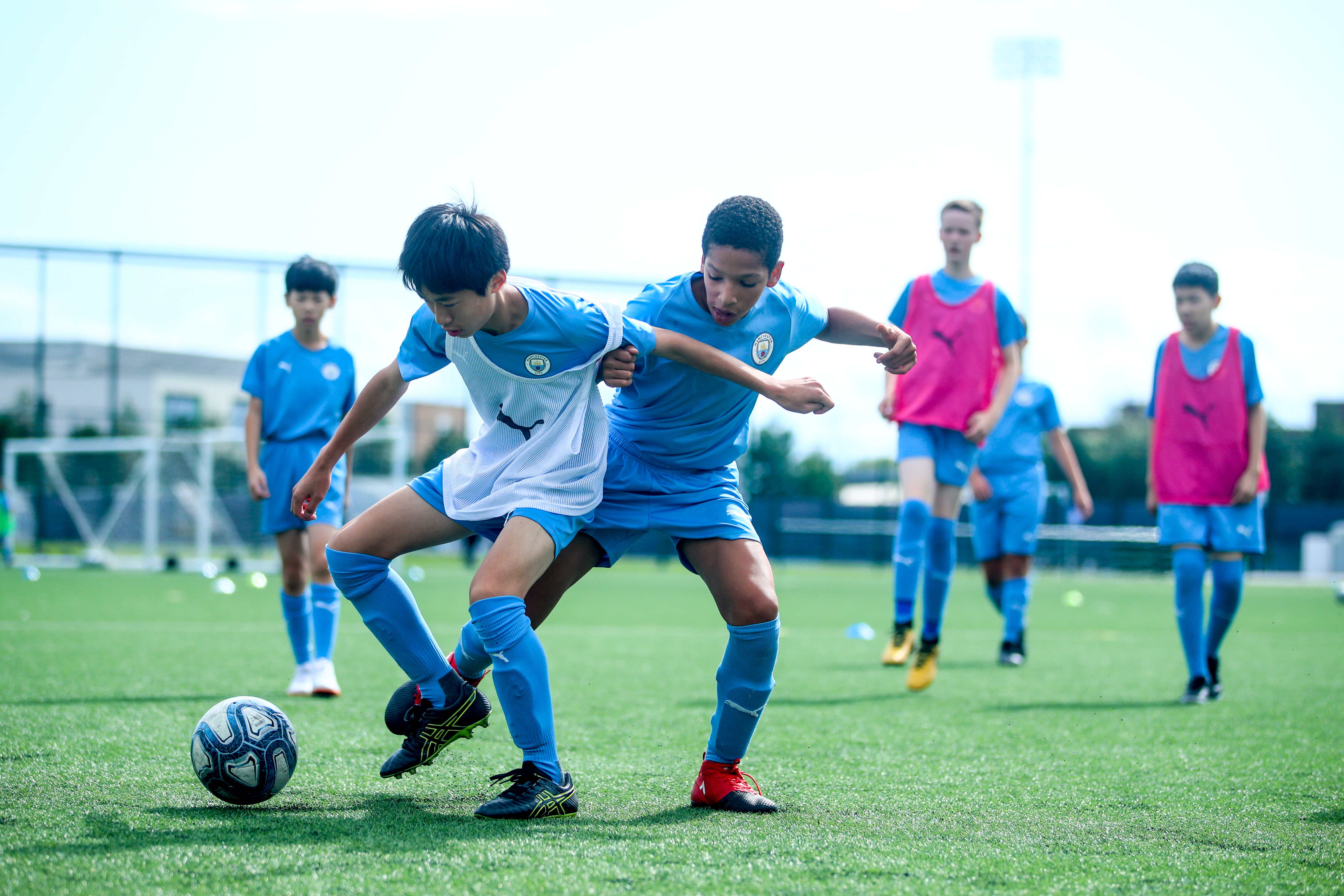 Um dia típico no Acampamento de Futebol do Manchester City 2024