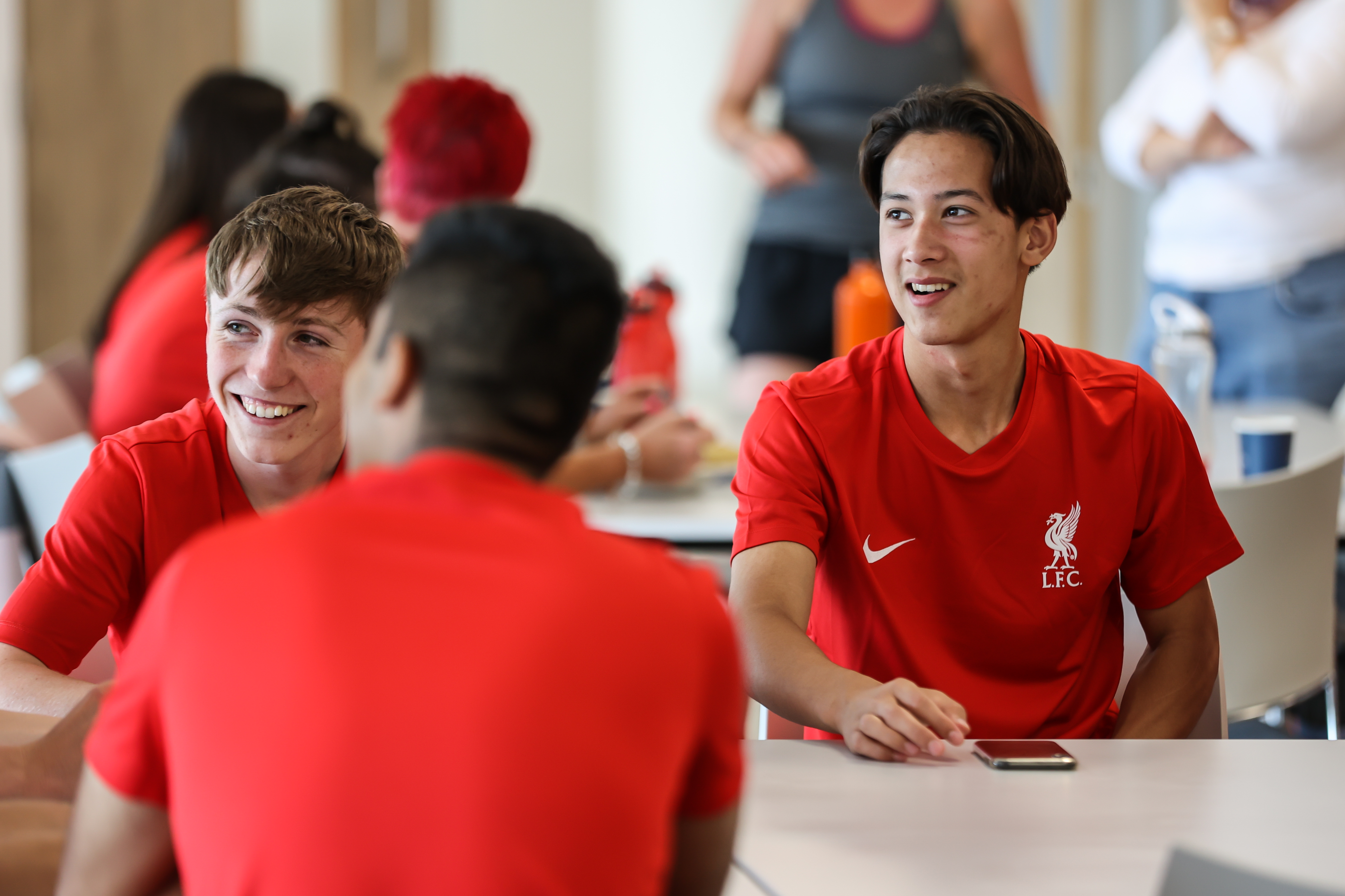 Acampamento de futebol de Liverpool na Inglaterra com Inglês