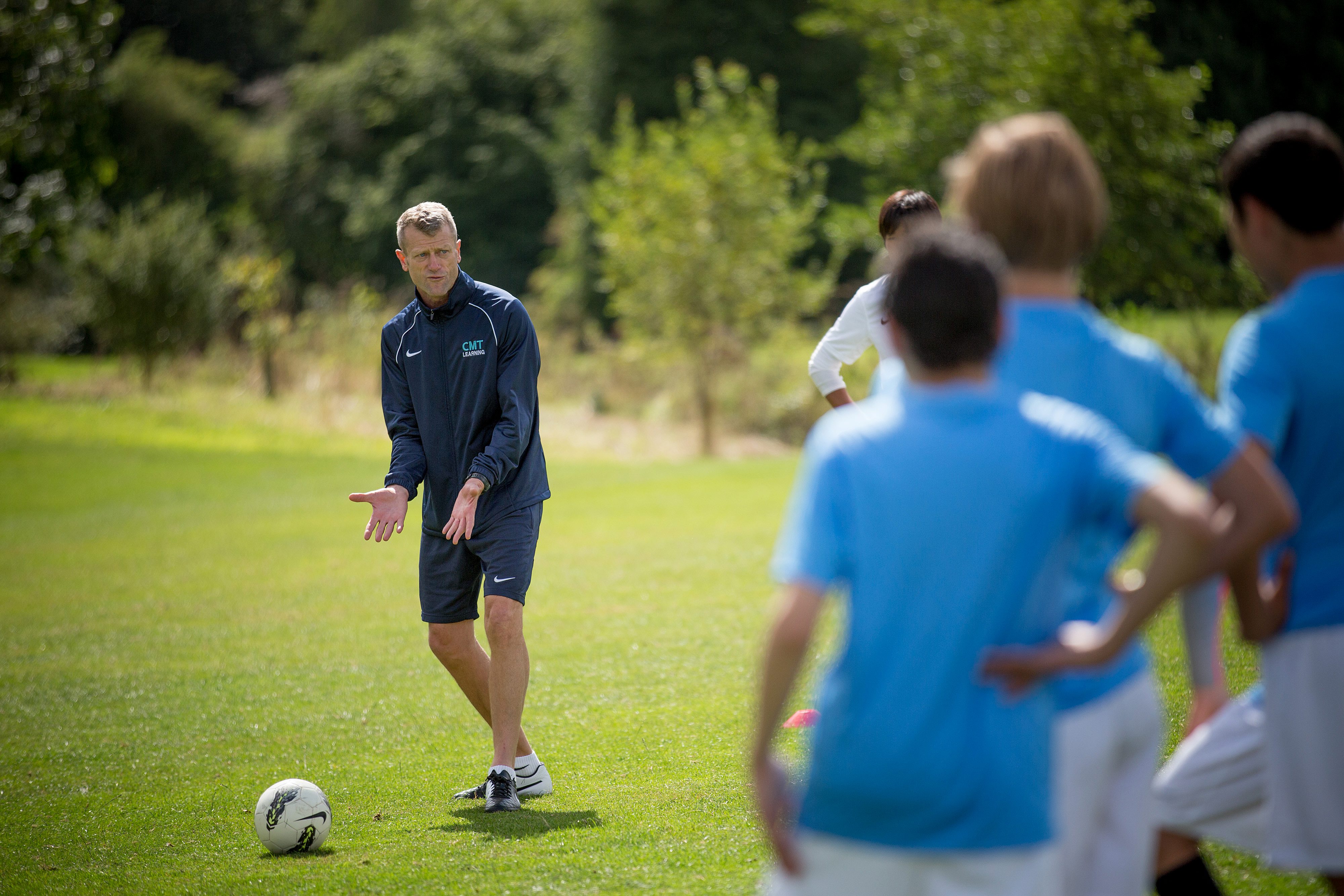 Excéntrico alcanzar Tropical Campamento de fútbol Nike Football en Brighton [Campus 2023]