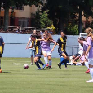 Campamento de fútbol de alto rendimiento para chicas